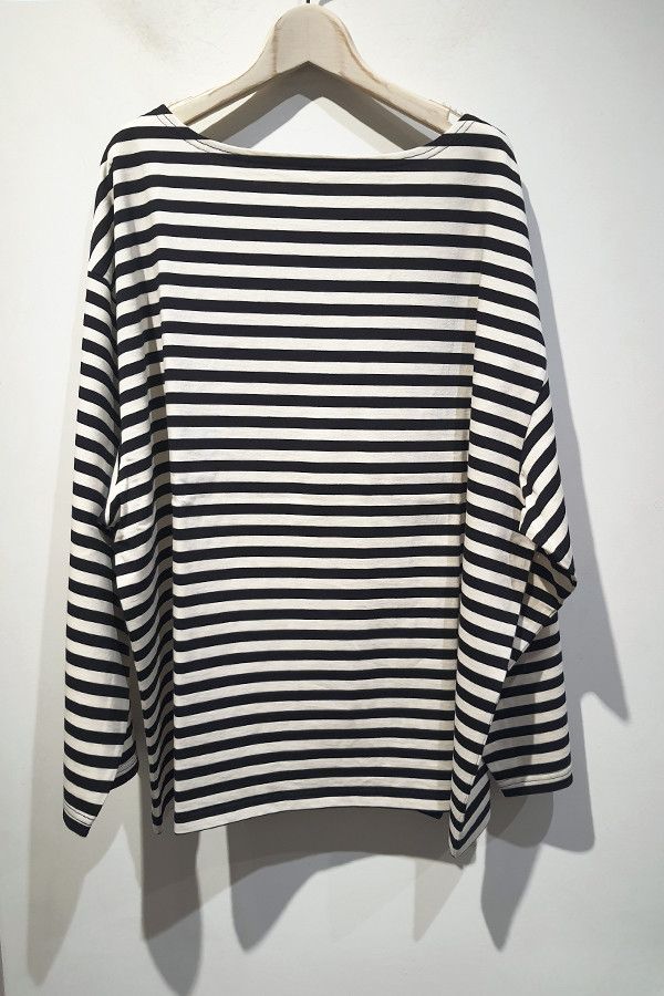 平領條紋上衣 韓流行女裝,設計師女裝,女裝,cutsew,棉織,tshirt,單品,Ｔ恤,長袖棉質上衣,條紋,中性,寬鬆