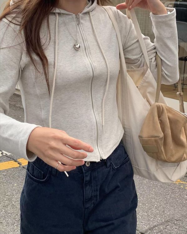 連帽棉衫短外套 流行女裝,日韓女裝,連帽Ｔ,合身短版,棉質外套,拉鏈夾克,連帽拉鍊外套,休閒,tshirt