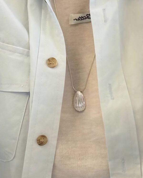 純銀貝紋長鏈 流行飾品,上班族,毛衣鏈,純銀飾品,實用,極簡風,時尚,蛇鏈,貝殼項鍊,銀色項鍊,長鏈,純銀項鍊
