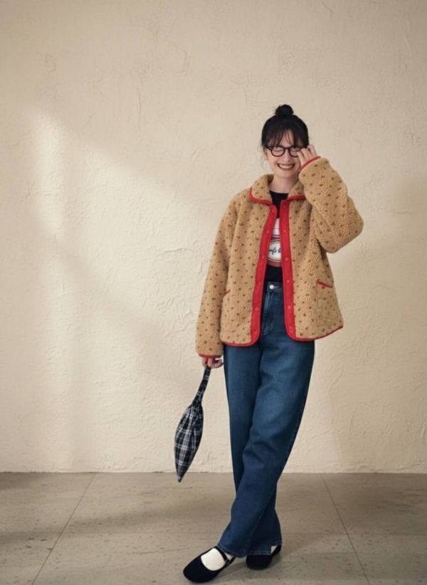 絨粒點點外套 韓流行女裝,設計師女裝,女裝,夾克,秋冬,拉鍊外套,夾克,單品,休閒夾克,短版外套,風衣,紅色,點點