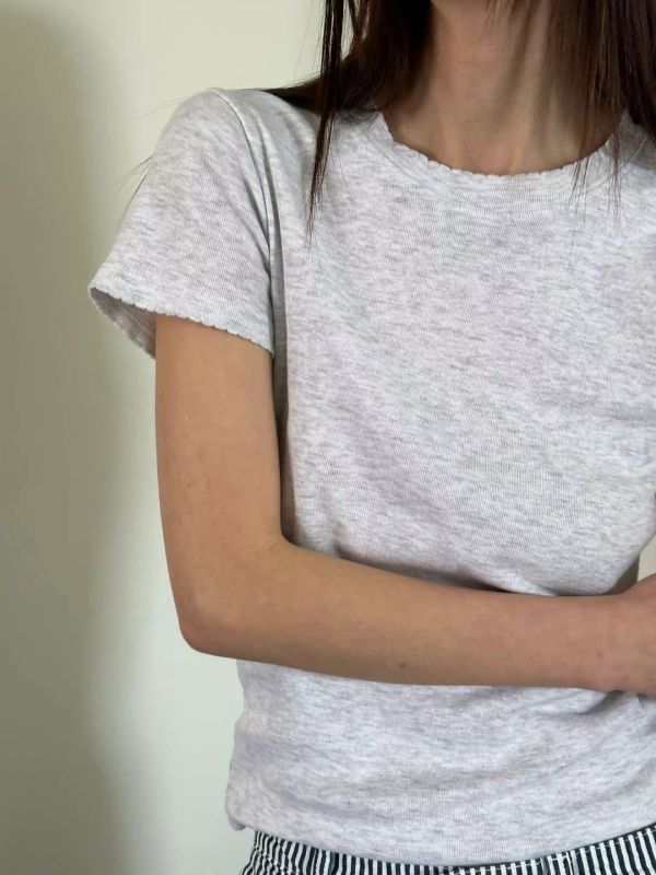 窄版花邊TEE 韓流行女裝,設計師女裝,女裝,cutsew,棉織,tshirt,單品,Ｔ恤,棉質上衣,tee,合身,窄版