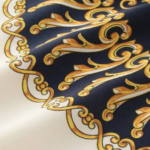 皇家鎖鏈絲巾 流行飾品,上班族, 絲巾,方巾,配件,點綴,領巾,綢緞