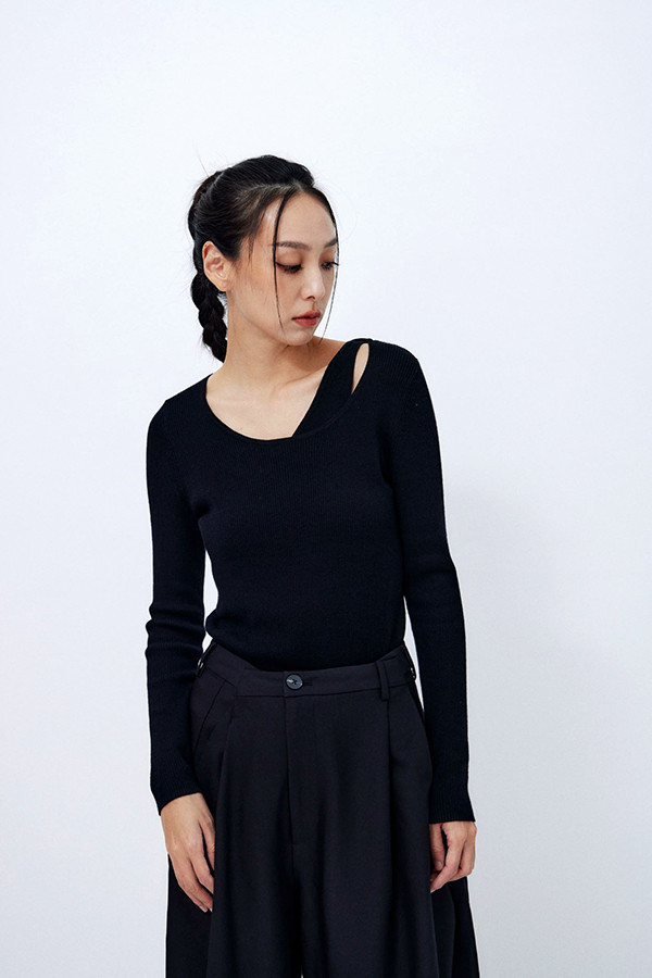 幾何Ｕ領針織衫 韓流行女裝,設計師女裝,女裝,線衫,毛衣,秋冬,針織羊毛,經典,都會,單品,開衫,寬鬆,針織衫,中性,基本,cardigan