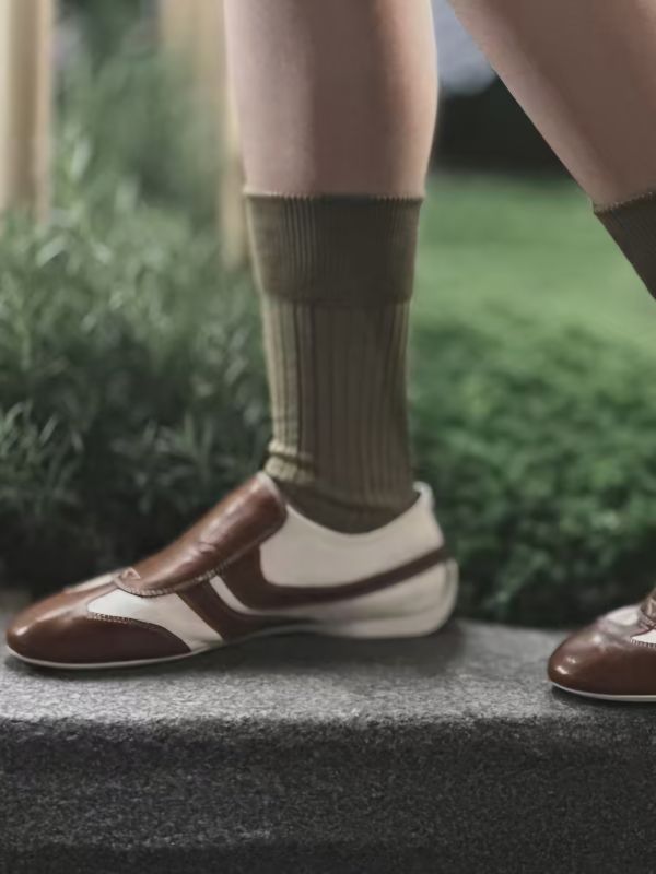流線拼接休閒皮鞋 流行女裝服飾,上班族, 矮跟鞋,真皮鞋,休閒鞋款,尖頭鞋,拼接,皮鞋,樂福鞋