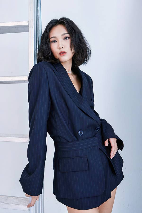 直紋中性西裝外套 流行女裝,襯衫,軟布,秋冬裝,基本型,裸粉,上班族,光澤,優雅,溫柔,知性,氣質