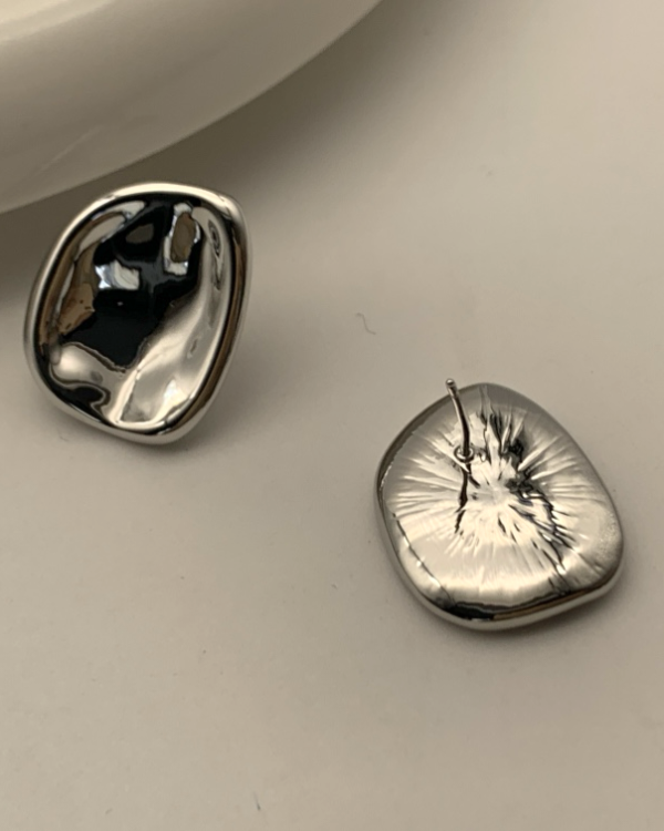 融磚造型耳環 流行飾品,上班族, 融化,合金飾品,飾品,極簡風,時尚,磚塊,飾品,耳環,銀色耳環