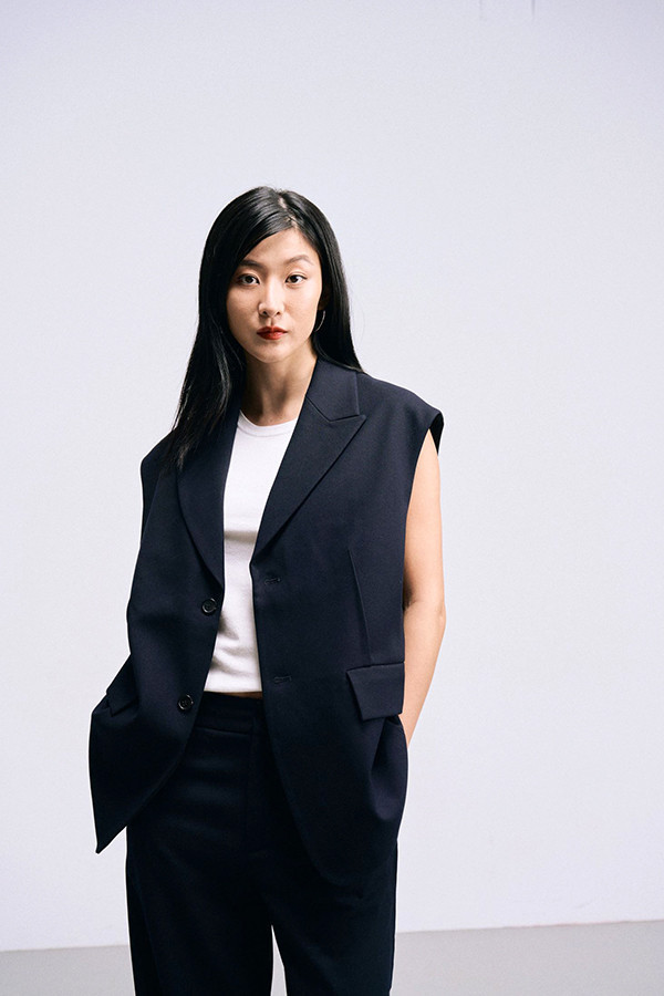 廓形西裝背心 韓流行女裝,設計師女裝,女裝,西裝背心,外套,秋冬外套,廓形,寬版,西裝外套,經典,正式,休閒