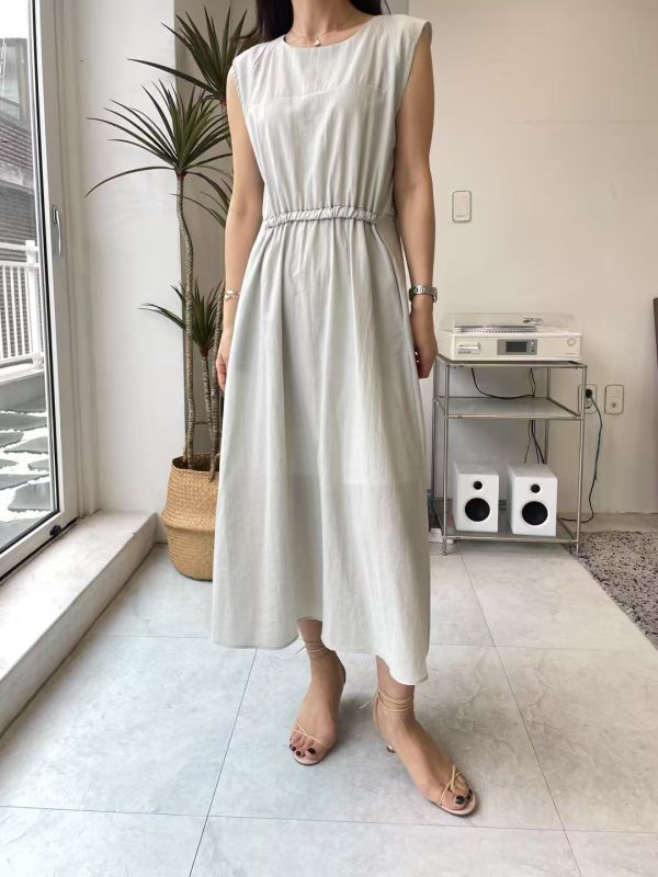 腰部彈性抽皺洋裝 韓流行女裝,設計師女裝,女裝,洋裝,休閒洋裝,夏季洋裝,單品,無袖洋裝,高腰,涼感素材,明亮色,腰身