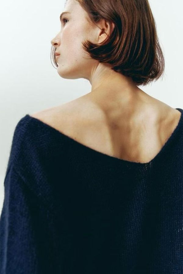 大Ｖ領針織上衣 日韓流行女裝,cardigan,針織上衣,女人味,性感,短版針織上衣,深Ｖ,開襟衫,女性主義,優雅,露背,歐美風