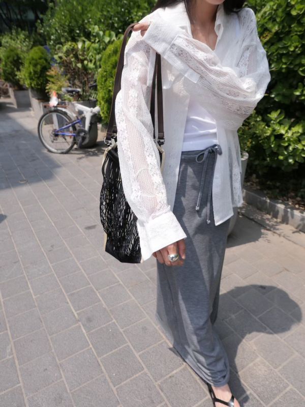 蕾絲布寬鬆襯衫 韓流行女裝,設計師女裝,女裝,蕾絲襯衫,穿透感,寬鬆襯衫,罩衫,夏季襯衫,秋款,個性,蕾絲布,帥氣,襯衫,女性化