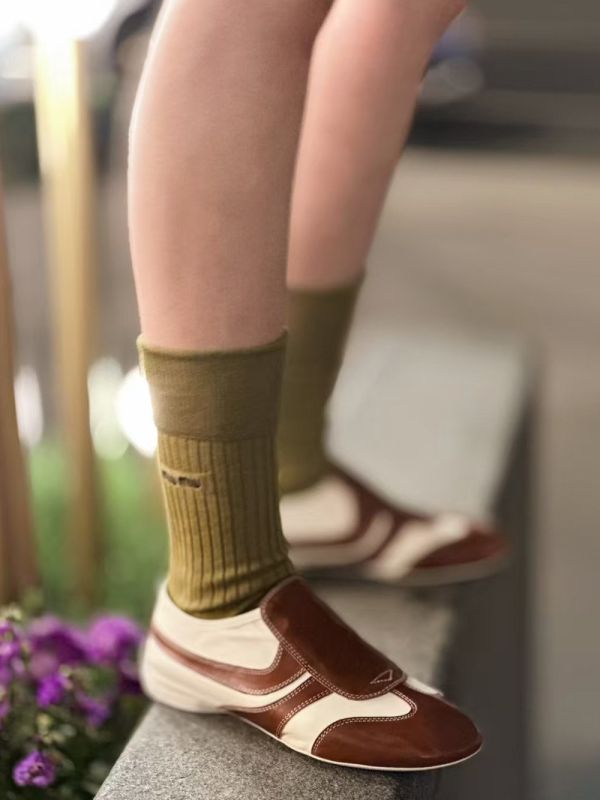 流線拼接休閒皮鞋 流行女裝服飾,上班族, 矮跟鞋,真皮鞋,休閒鞋款,尖頭鞋,拼接,皮鞋,樂福鞋
