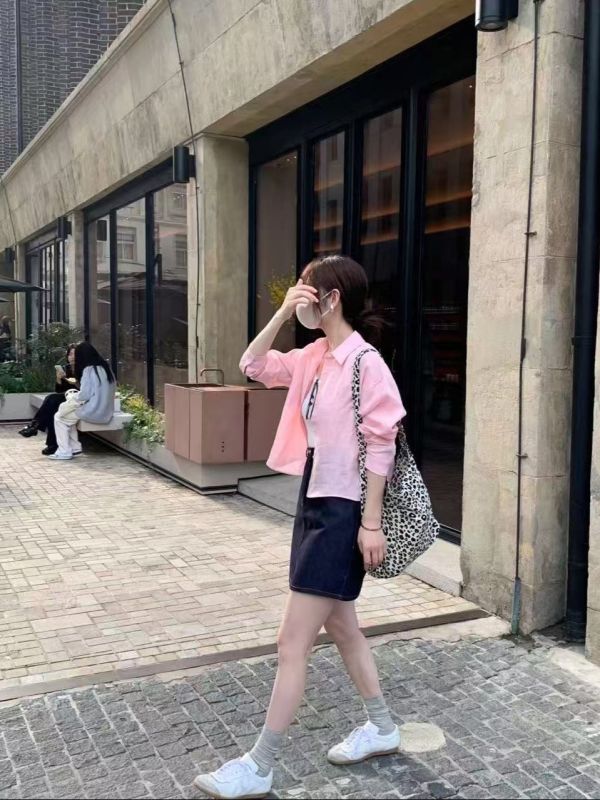 亞麻短版襯衫 日韓流行女裝,彩色,寬襯衫,麻質襯衫,oversized,歐美流行,帥氣,基本款,必備,薄麻,防曬,短罩衫,短版襯衫,亞麻襯衫
