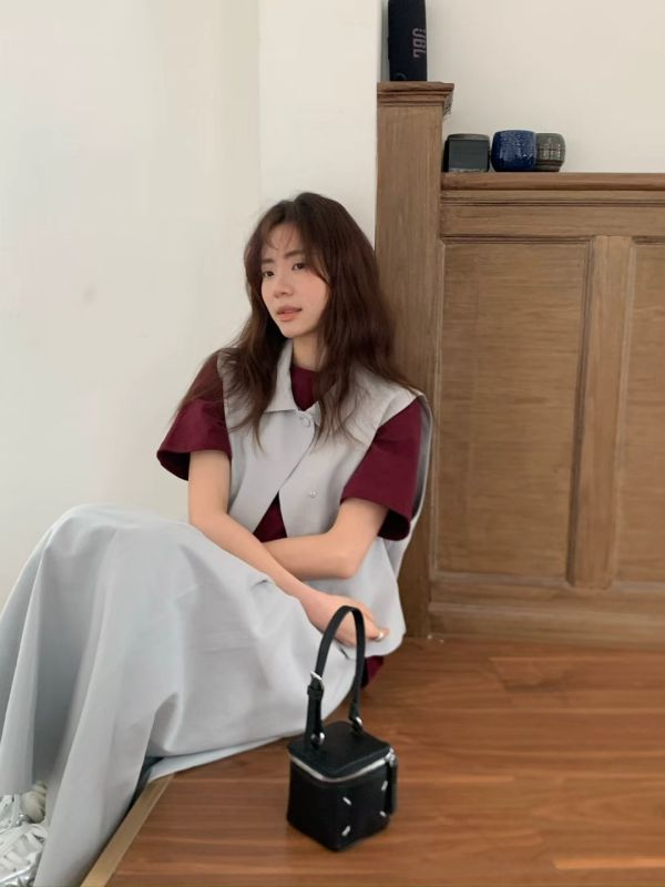 赫本翻領背心 韓流行女裝,設計師女裝,女裝,闊形上衣,白背心,春夏,繭型,經典,都會,單品,背心,赫本,復古,小香風,優雅