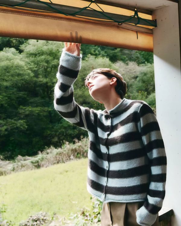 寬橫條毛海開衫 日韓流行女裝,cardigan,針織上衣,針織外套,條紋針織衫,短版針織外套,流行色,開襟衫,文青,休閒,針織衫,日系風格