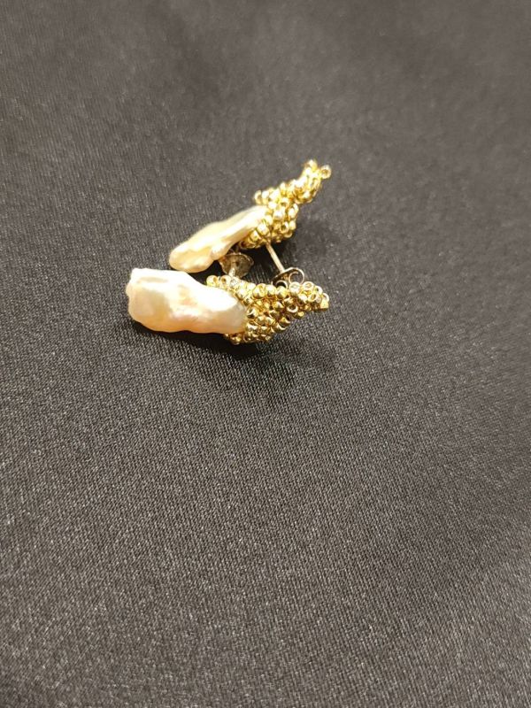 長耳朵耳環 流行飾品,上班族, 手作飾品,耳環,飾品,耳墜,耳朵,兔子,編織飾品,玻璃飾品,淡水珍珠