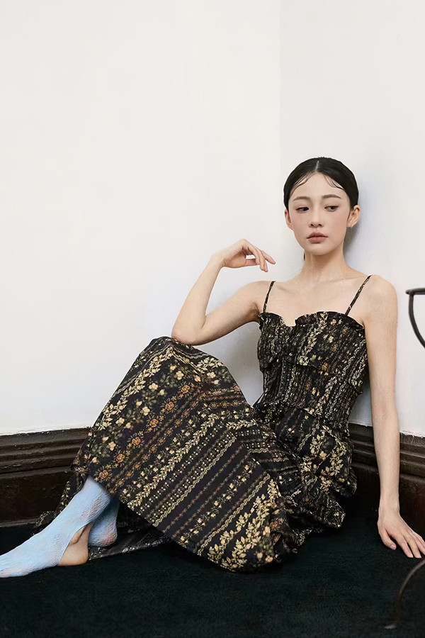 印花吊帶洋裝 日韓系,韓流行女裝,純棉,洋裝,碎花洋裝,吊帶洋裝,全長,印花,長洋裝,渡假風,