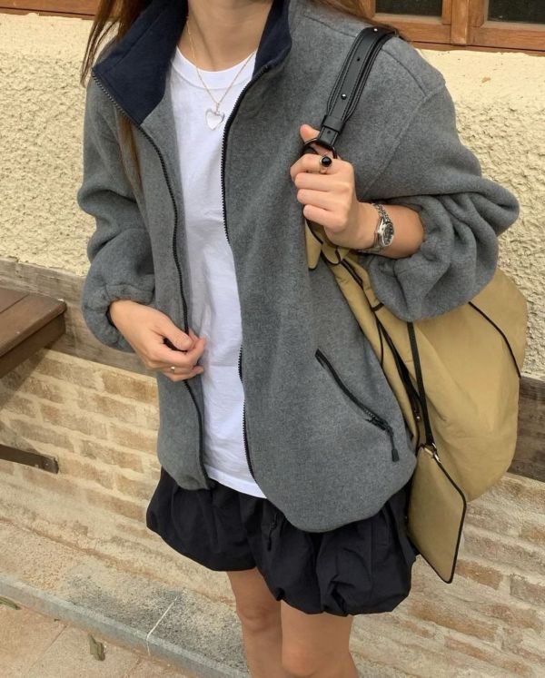 立領休閒外套 流行女裝,日韓女裝,連帽Ｔ,合身短版,棉質外套,拉鏈夾克,連帽拉鍊外套,休閒,tshirt