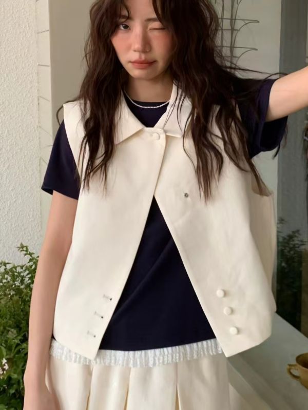 赫本翻領背心 韓流行女裝,設計師女裝,女裝,闊形上衣,白背心,春夏,繭型,經典,都會,單品,背心,赫本,復古,小香風,優雅