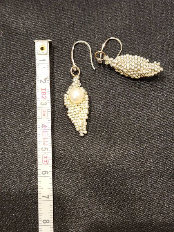 珍珠垂吊耳環 流行飾品,上班族, 手作飾品,耳環,飾品,耳墜,珍珠,葉子,手掌