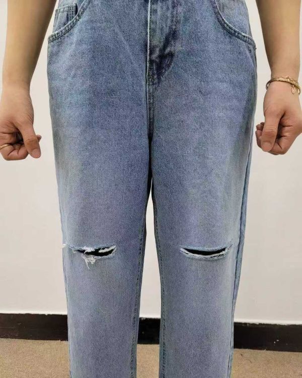 破洞阿嬤牛仔褲 日韓系,韓流行女裝,小直筒,休閒褲,下身,純棉牛仔,破洞牛仔,九分褲,牛仔褲,錐形褲,破褲