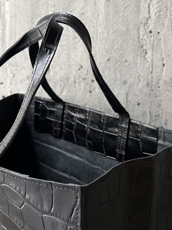 超大真牛皮紙袋-黑鱷魚 