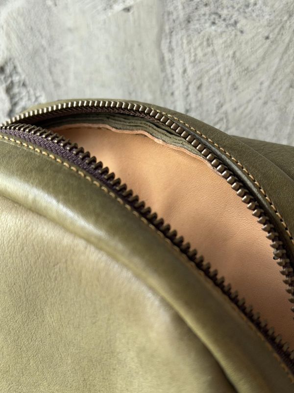 單肩斜背包-茶綠 