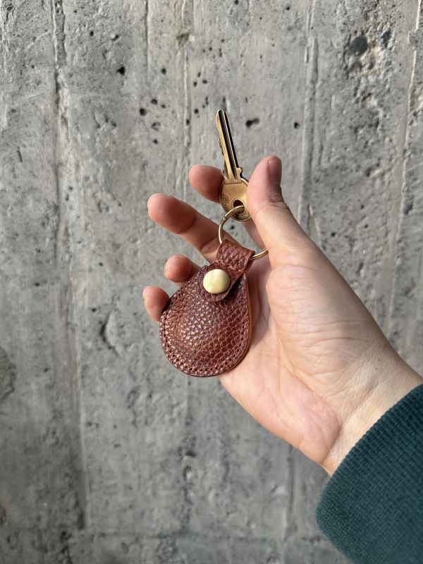 麋鹿紋AirTag磁扣皮套-焦糖 