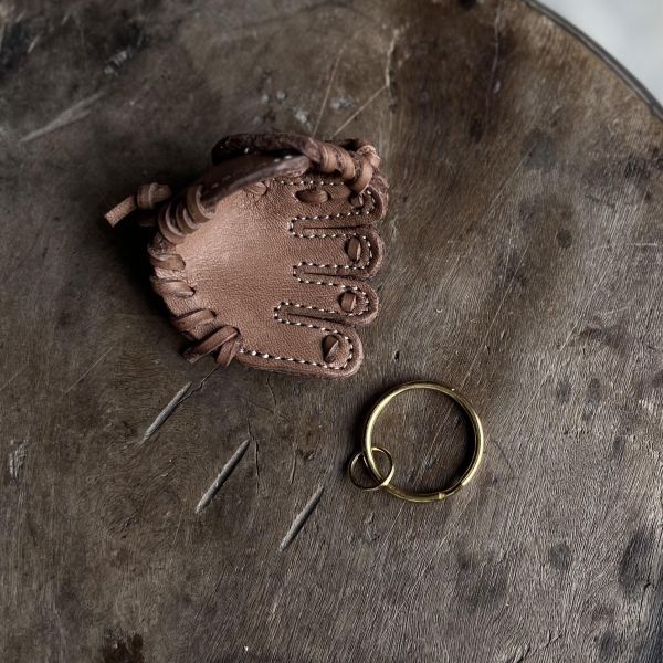 迷你棒球手套-咖啡色 