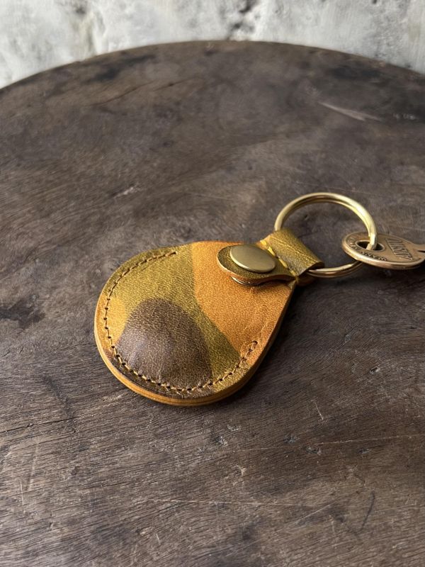 迷彩AirTag磁扣皮套-番花黃 