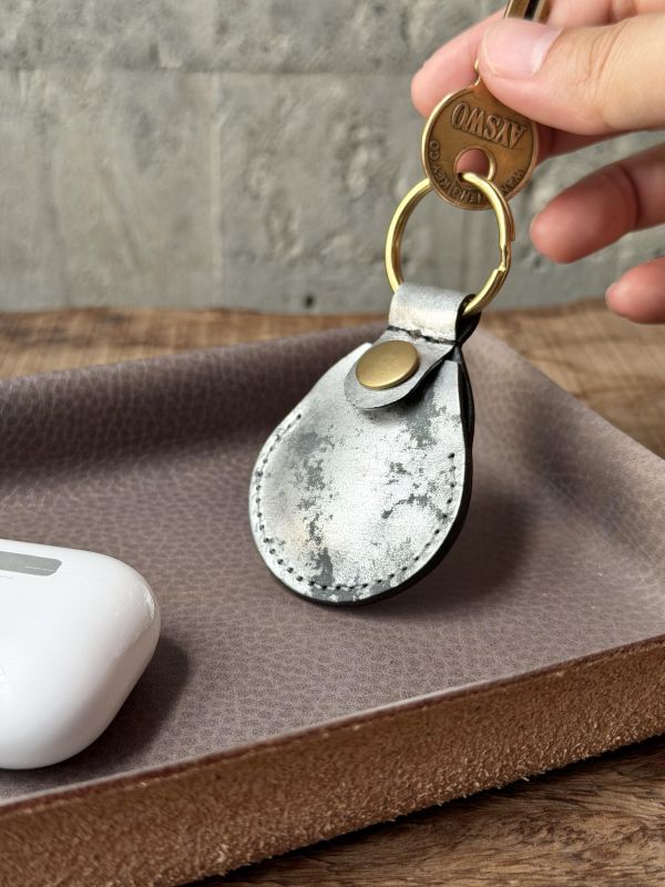 AirTag磁扣皮套-碳黑銀 