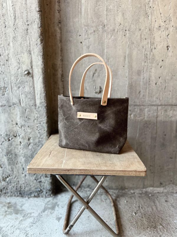 皮帆小提袋-咖灰 