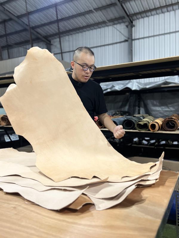 原色 ＃美洲多脂植鞣牛皮 