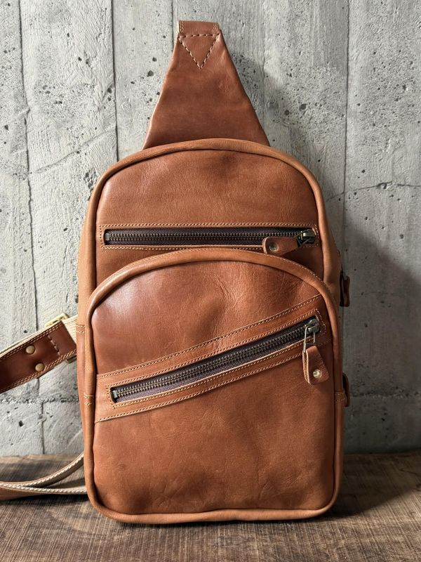 單肩斜背包-咖啡 