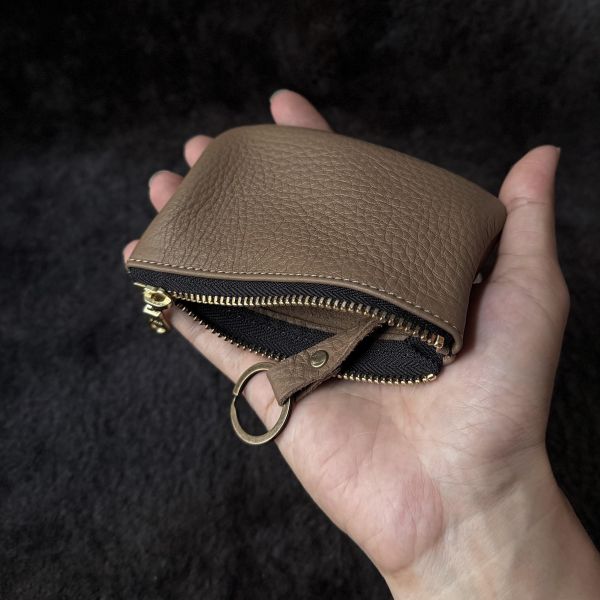 鹿皮拉鍊鑰匙包-摩卡棕 