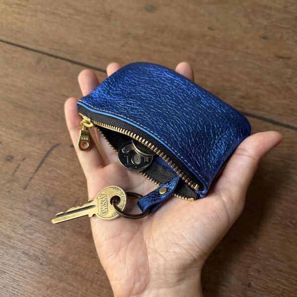 鹿皮拉鍊鑰匙包-金屬藍 