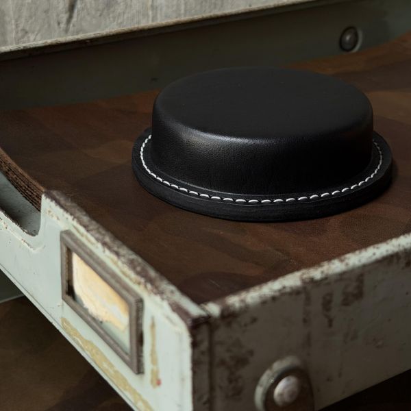 皮革紙鎮-沈穩黑 