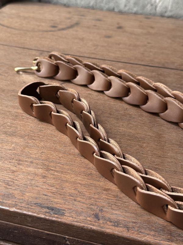 我愛。背帶-咖啡 