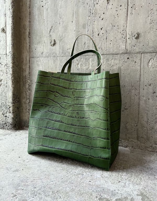 超大真牛皮紙袋-綠鱷魚 