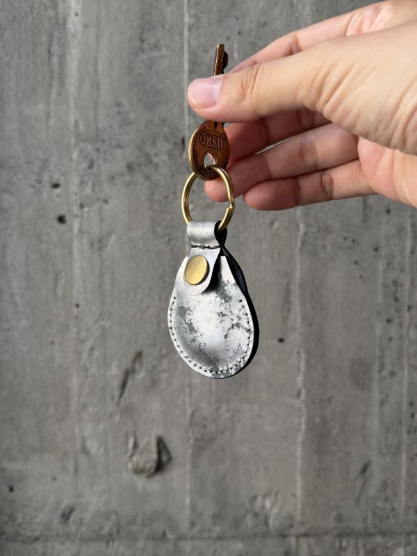 AirTag磁扣皮套-碳黑銀 