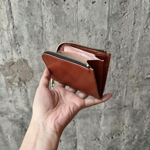 多夾層L形拉鍊短夾-橘棕 