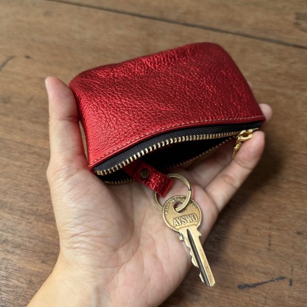 鹿皮拉鍊鑰匙包-金屬紅 