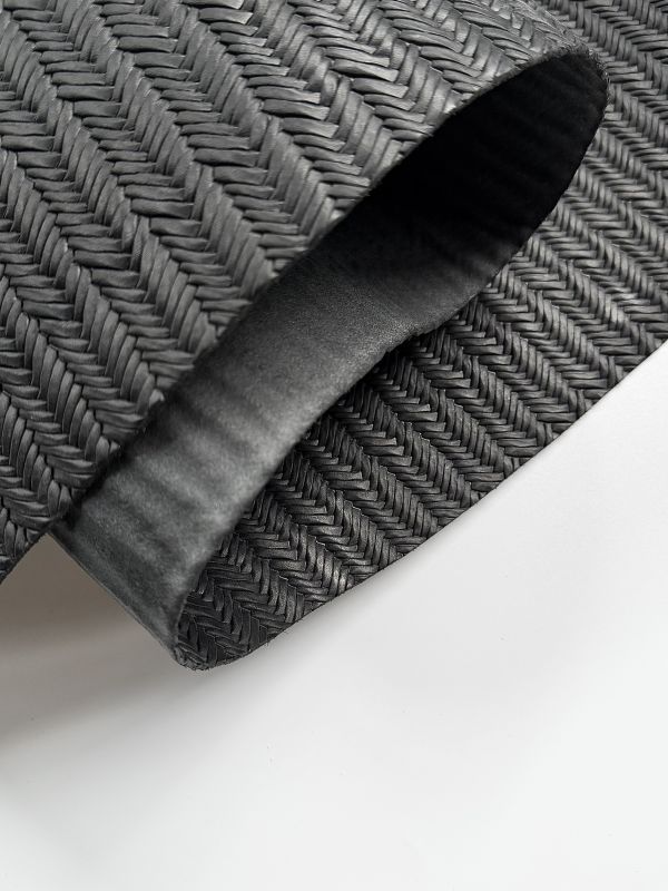 黑色（BLACK）- 義大利GIUNCO植鞣牛皮 