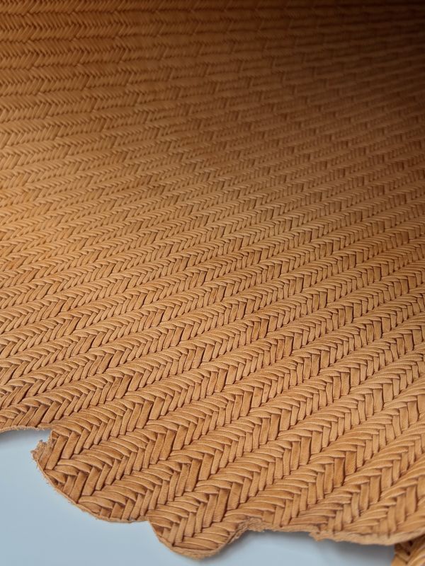 淺棕（DARK TAN）- 義大利GIUNCO植鞣牛皮 