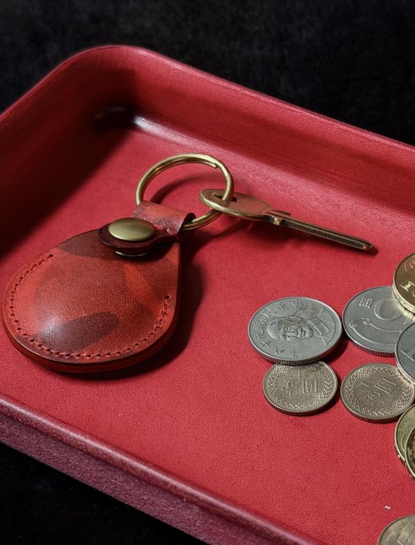 迷彩AirTag磁扣皮套-麻辣紅 