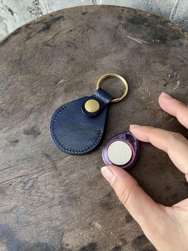 迷彩AirTag磁扣皮套-深鈷藍 