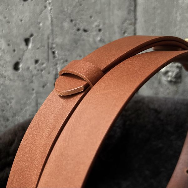 2.5cm寬植鞣背帶 