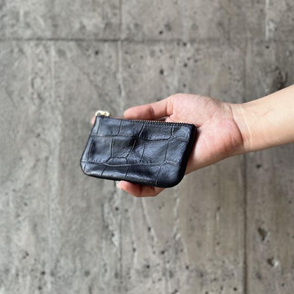 拉鍊鑰匙包-黑鱷魚 