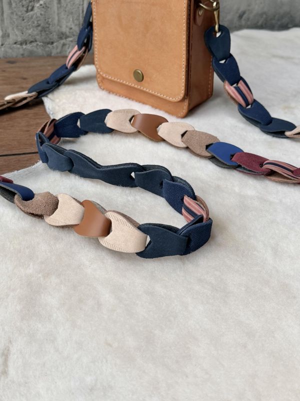 我愛。背帶-官網限定彩色13-跟小幫手喜歡的那條很像 