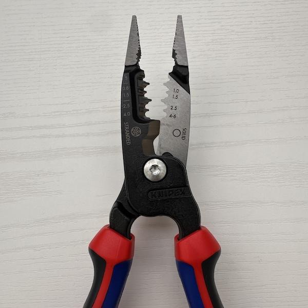 Knipex 13 72 200 ME 新版 電工鉗 電纜剪 剝線鉗 Knipex 13 72 200 ME 電工鉗 電纜剪 剝線鉗