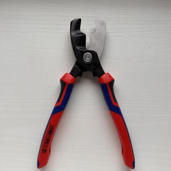Knipex 95 12 200 新款 電纜剪 Knipex 95 12 200 電纜剪